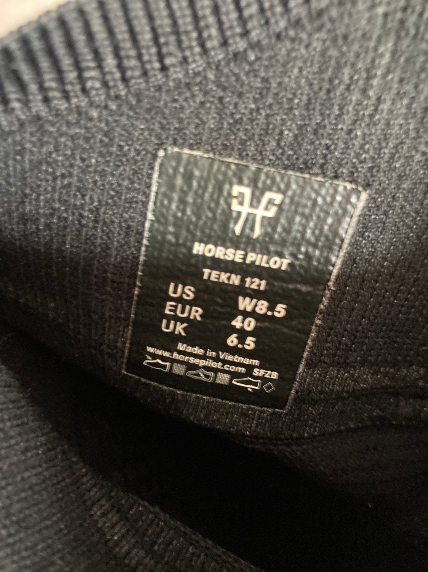 Teknit boot • Botte d'équitation femme