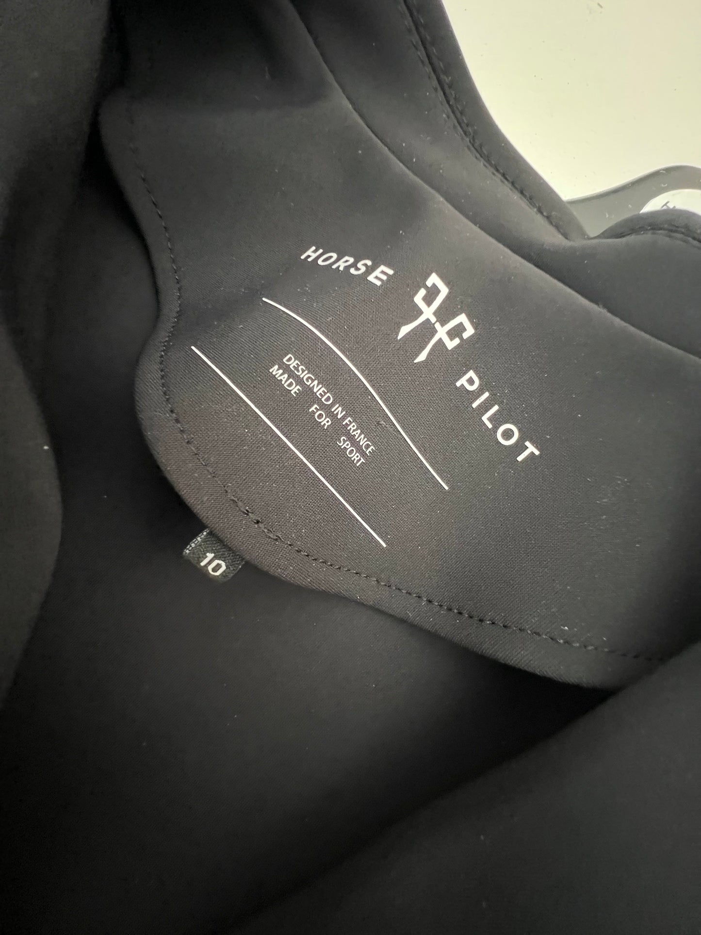 La veste d'équitation fille pour concours hippique