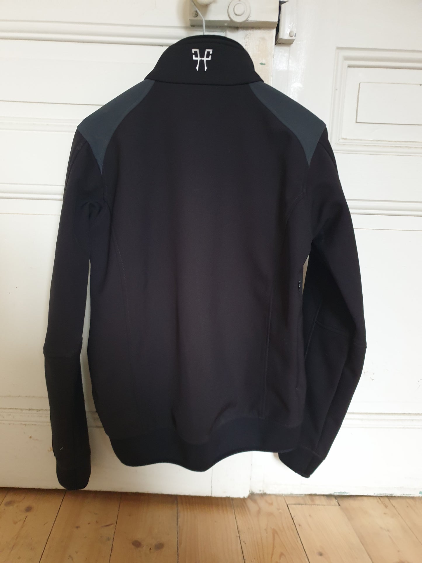 Black softshell bombers