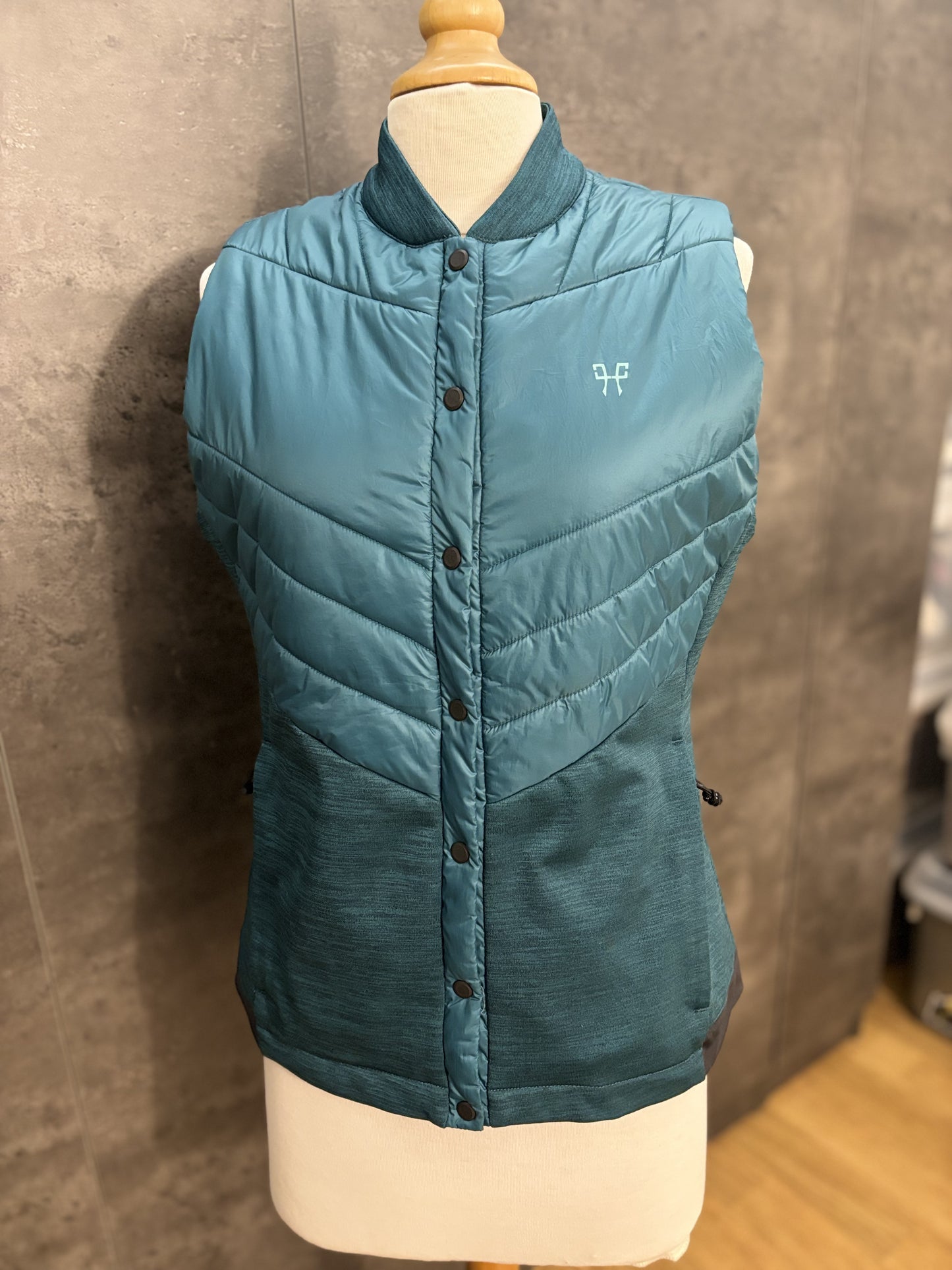 RIDER VEST • Doudoune sans manche pour femme