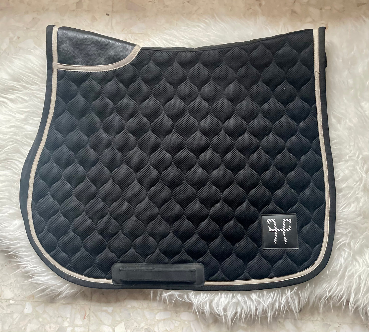 SADDLE PAD • Tapis de selle & équipement pour cheval