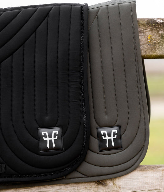 tapis de selle ergonomique d'équitation | Forest Night | Horse Pilot