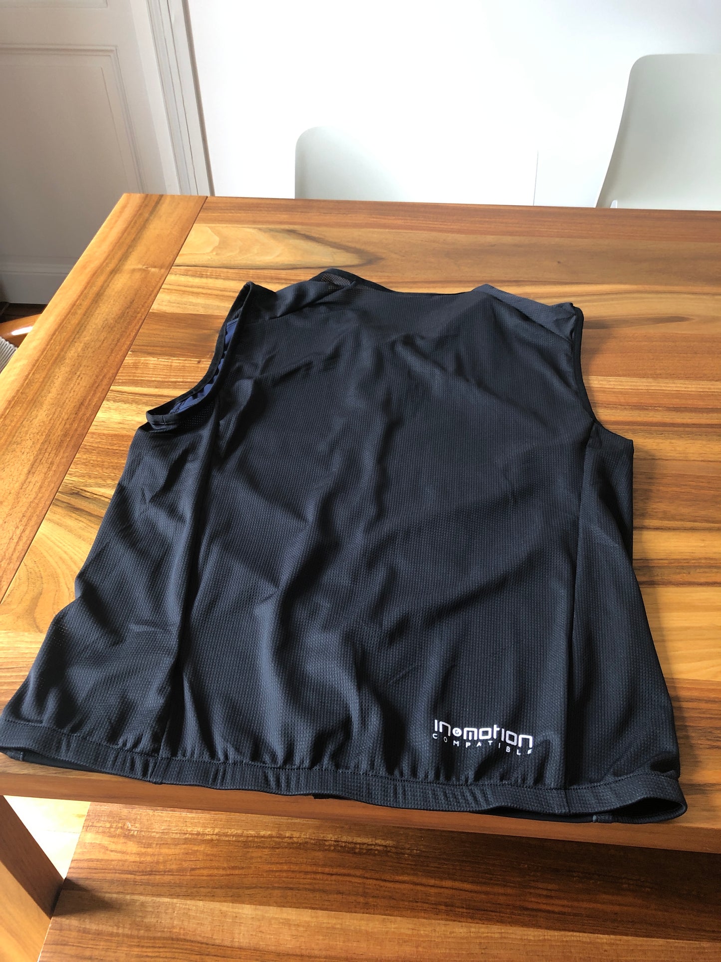 SURGILET NOIR COMPATIBLE AVEC GILET AIRBAG POUR CAVALIER HORSE PILOT•