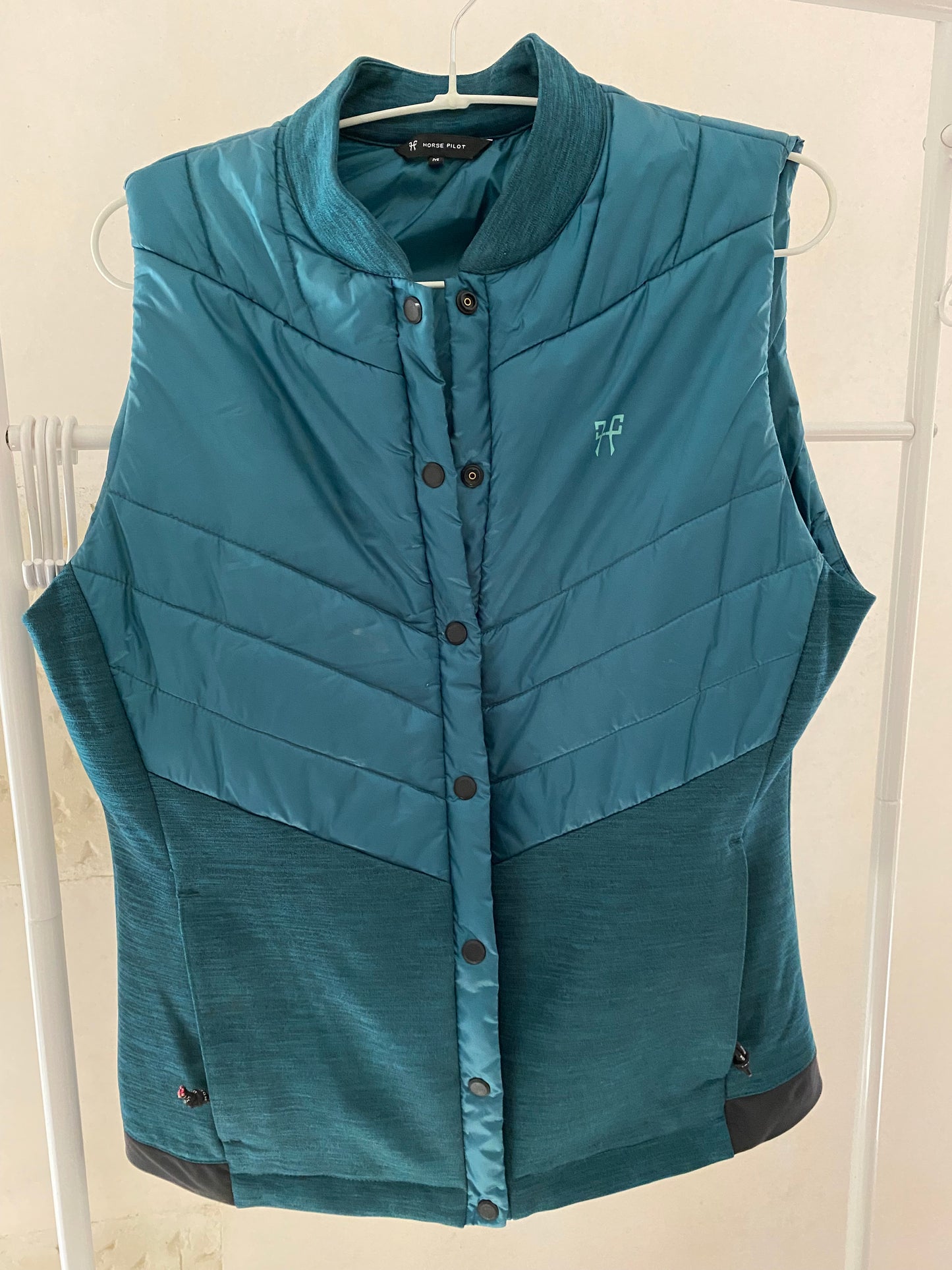 RIDER VEST • Doudoune sans manche pour femme